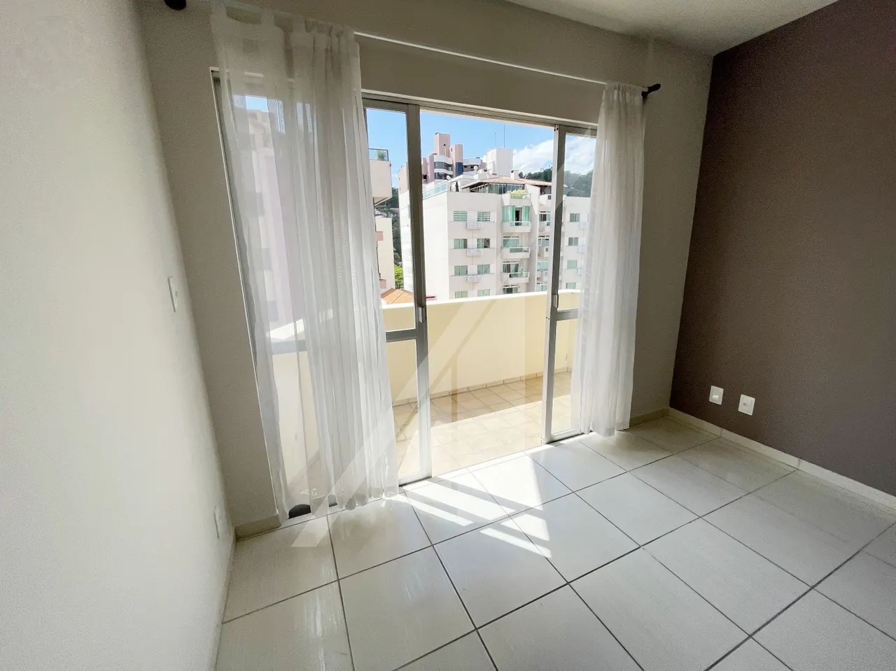 Sala · luz da tarde