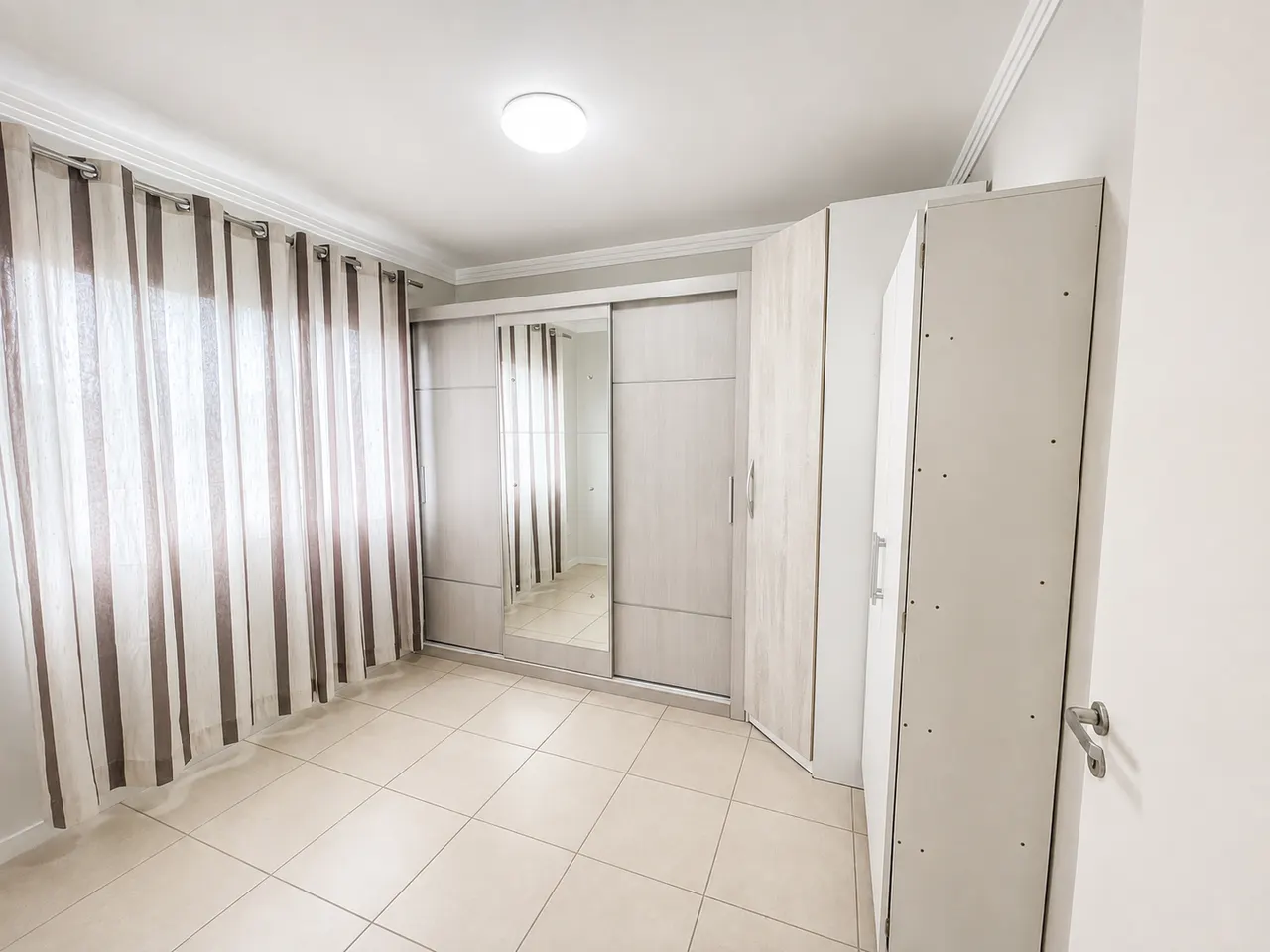 Sala · luz da tarde
