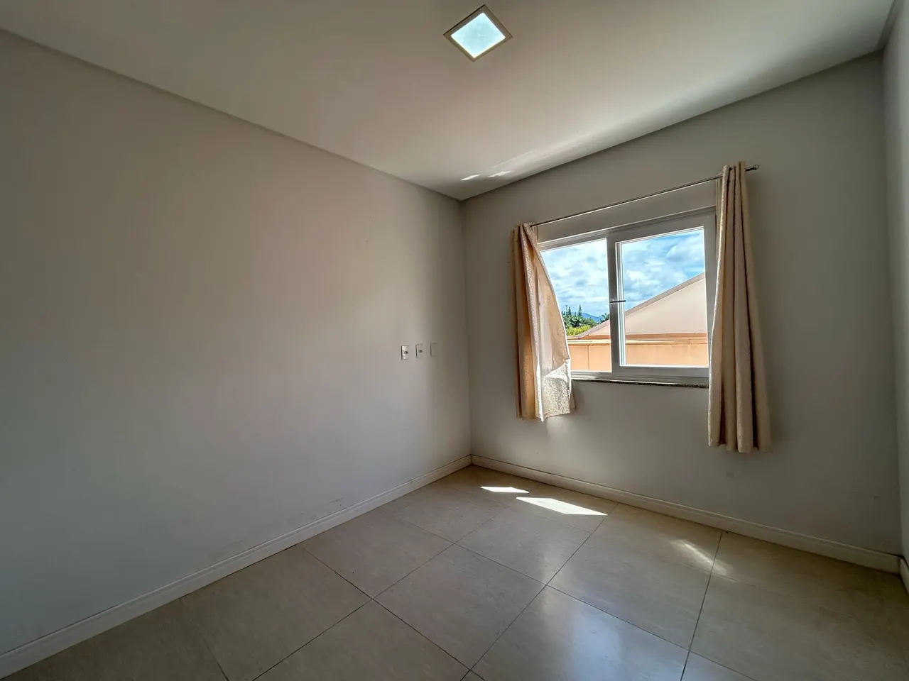 Sala · luz da tarde