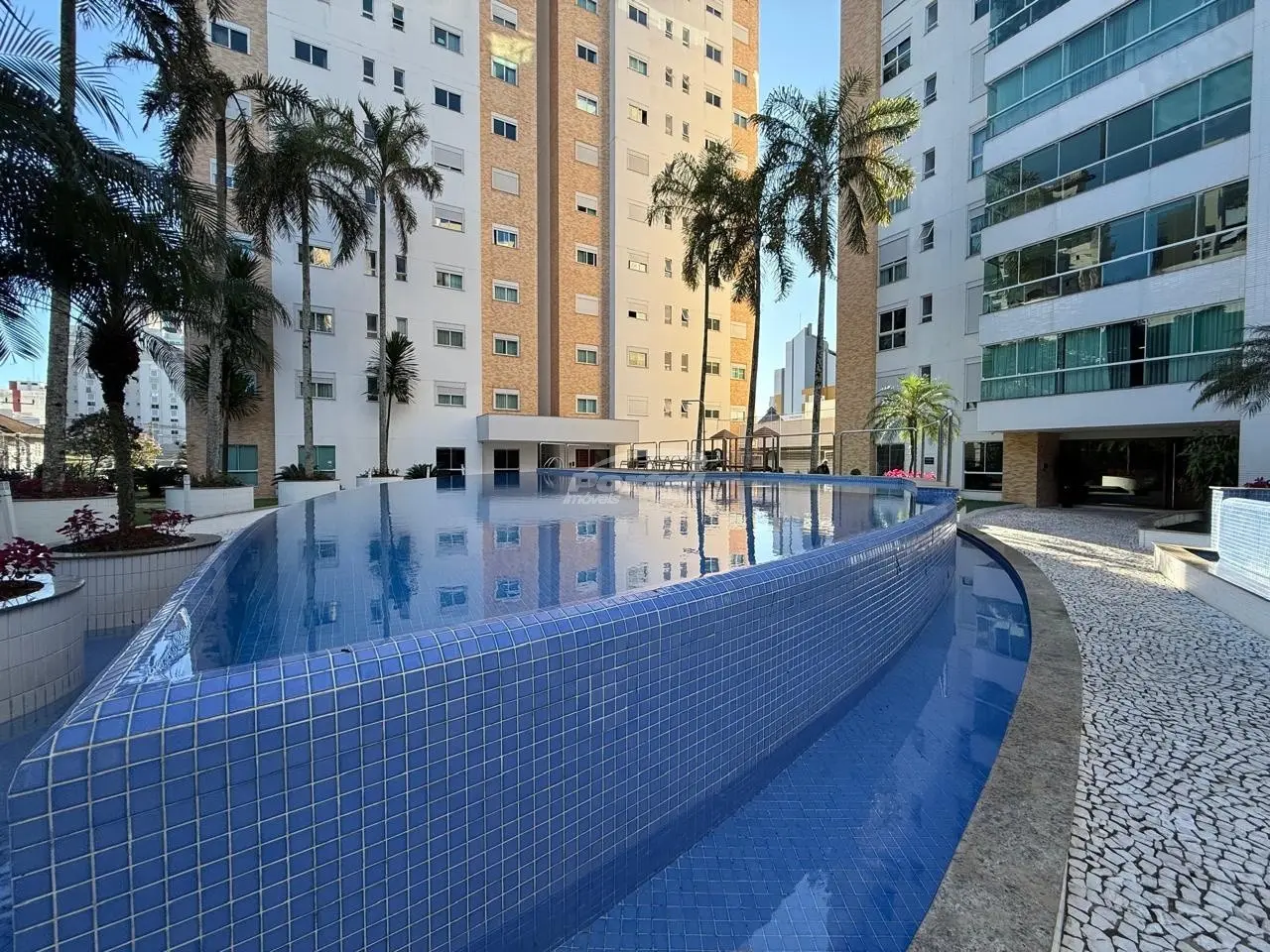 Sala · luz da tarde