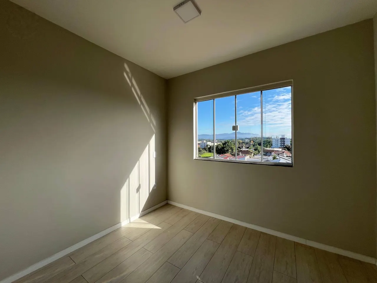 Sala · luz da tarde