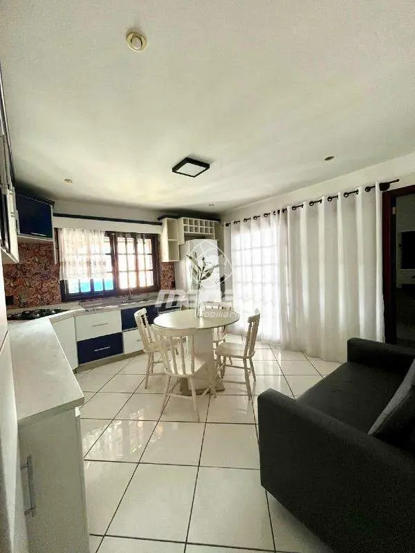 Sala · luz da tarde
