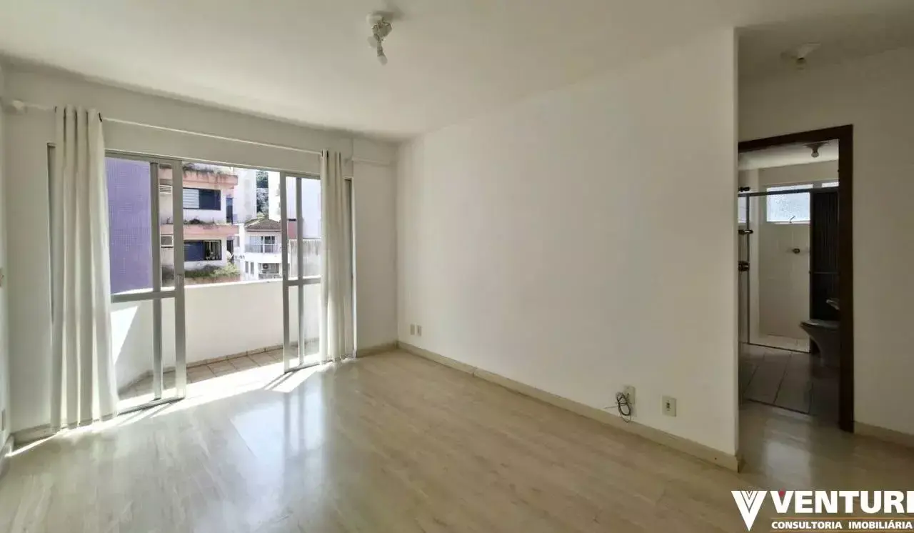 Sala · luz da tarde